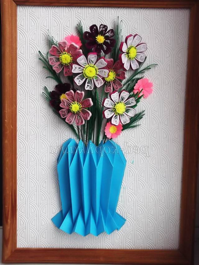Картина з квітами. Квіллінг майстер клас
