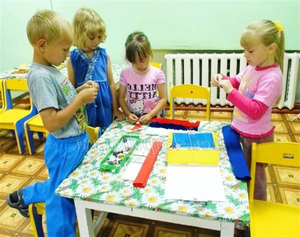 Торцювання на пластиліні в дитячому садку