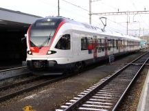 Правила поведінки пасажирів електропоїзда. Інформація для молодших школярів