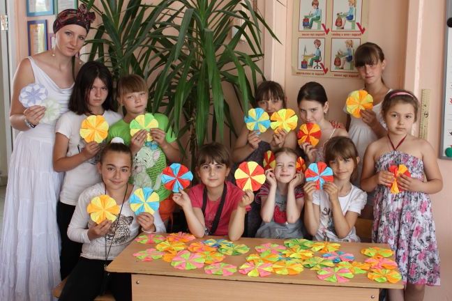 Квіти для прикраси подарунків