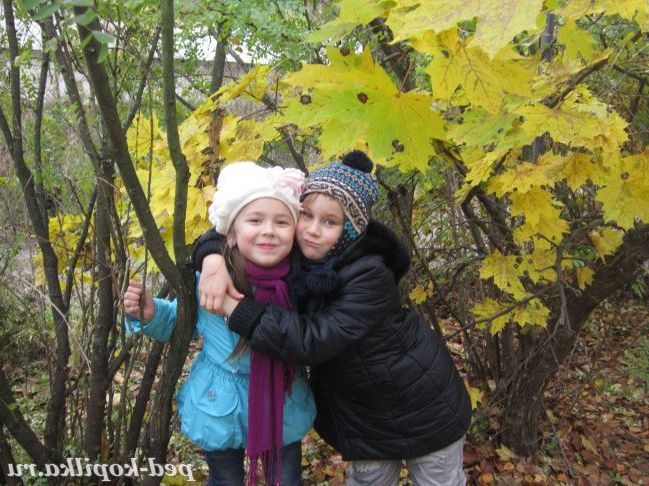 З подружкою веселіше.