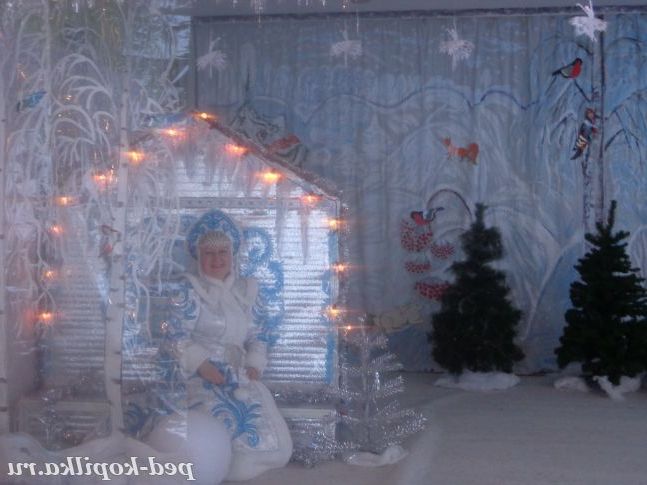 Снігуронька в казковому лісі