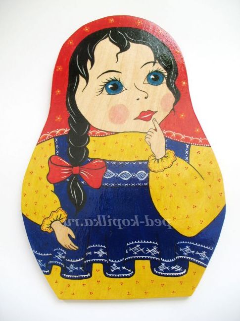 Розписна обробна дошка Матрьошка
