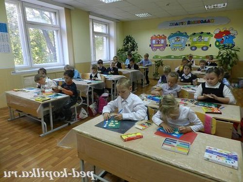 Урок праці в першому класі.