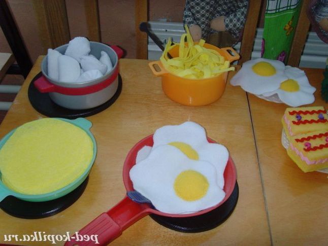 Атрибути для сюжетно - рольових ігор своїми руками