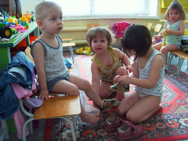 Заняття з дітьми в дитячому саду